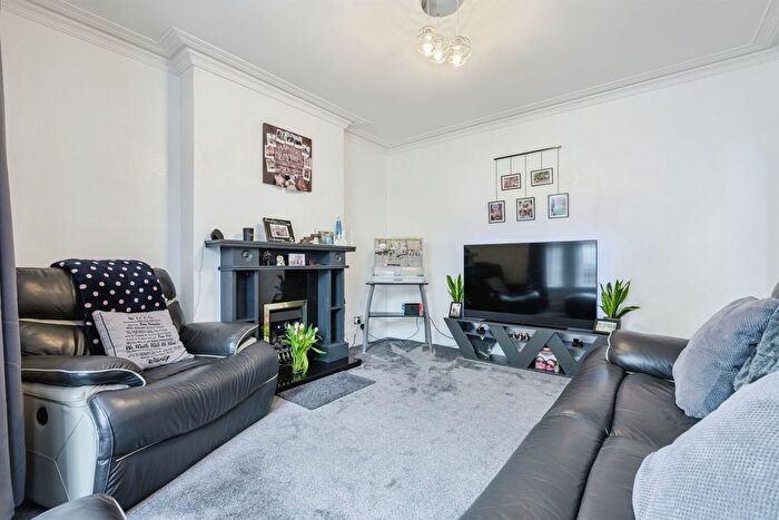 2 Bedroom Terraced House For Sale In Coldrenick Street, Plymouth, PL5