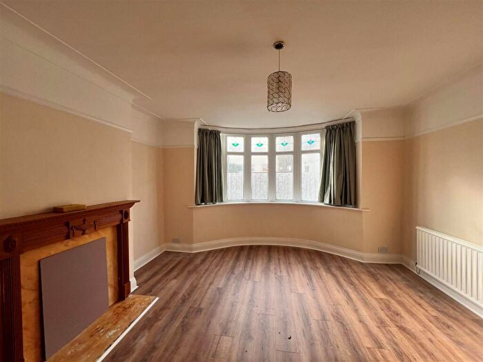 3 Bedroom House To Rent In Clarence Road, Southsea, PO5