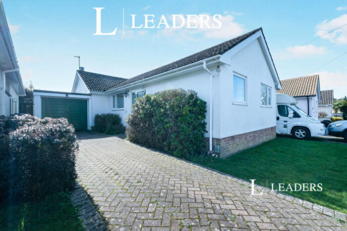 3 Bedroom Bungalow To Rent In Bearcross Avenue, Bear Cross, Bournemouth, BH11
