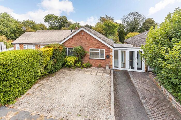 3 Bedroom Semi-Detached Bungalow For Sale In Green Close, Didcot, OX11