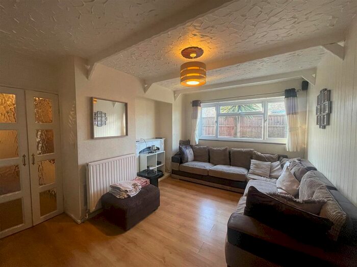 3 Bedroom Terraced House To Rent In Pendine Close, Corringham, Stanford-Le-Hope, SS17