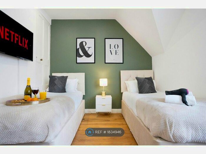 1 Bedroom Flat To Rent In Well Street, Buckingham, MK18