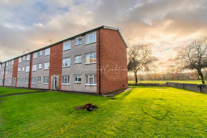 2 Bedroom Flat To Rent In Hazelhurst Road, Llandaff North, CF14