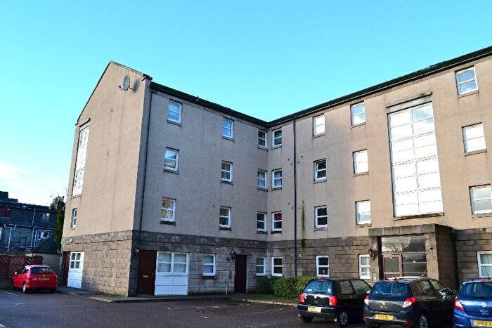 2 Bedroom Flat To Rent In Charles Street, City Centre, Aberdeen, AB25