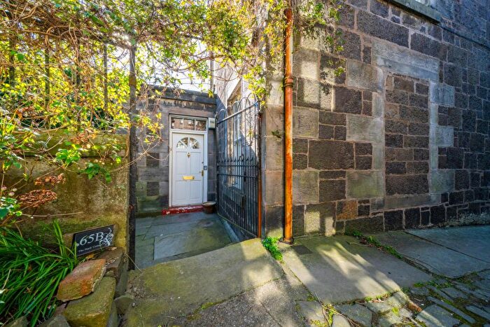 1 Bedroom Flat For Sale In High Street, Newburgh, KY14