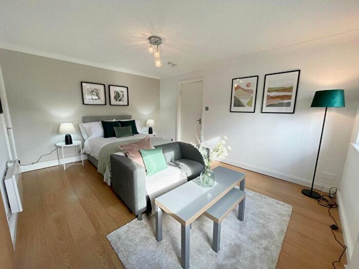 Studio To Rent In Banff Quadrant, Wishaw, North Lanarkshire, ML2