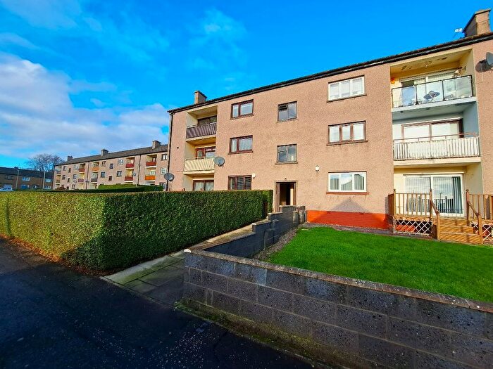 2 Bedroom Flat To Rent In Turriff Place, Dundee, DD3