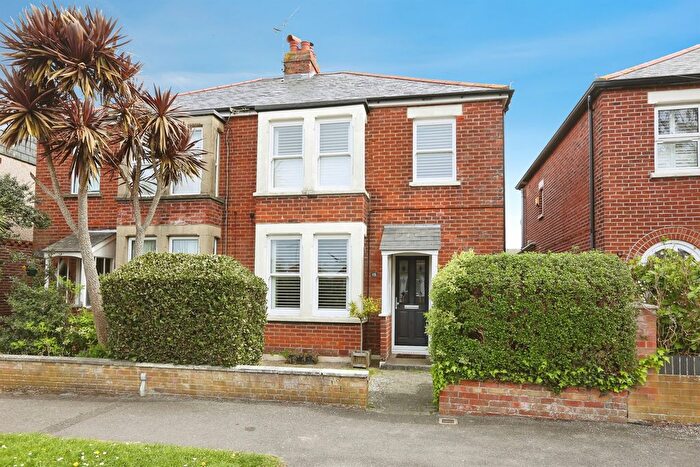 3 Bedroom Semi-Detached House For Sale In Bay Road, Gosport, PO12