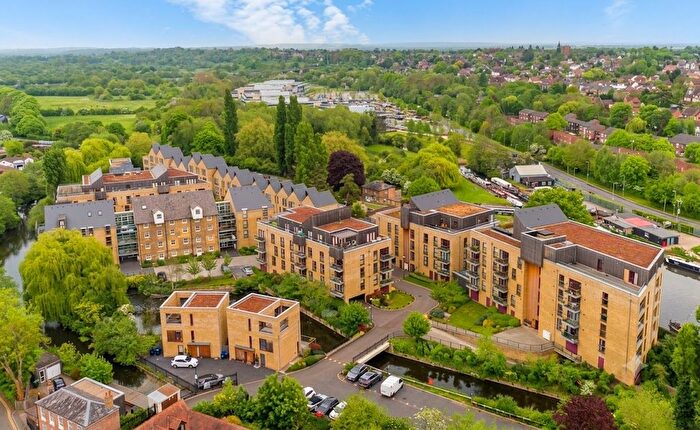 2 Bedroom Flat To Rent In Kings Mill Way, New Denham, UB9