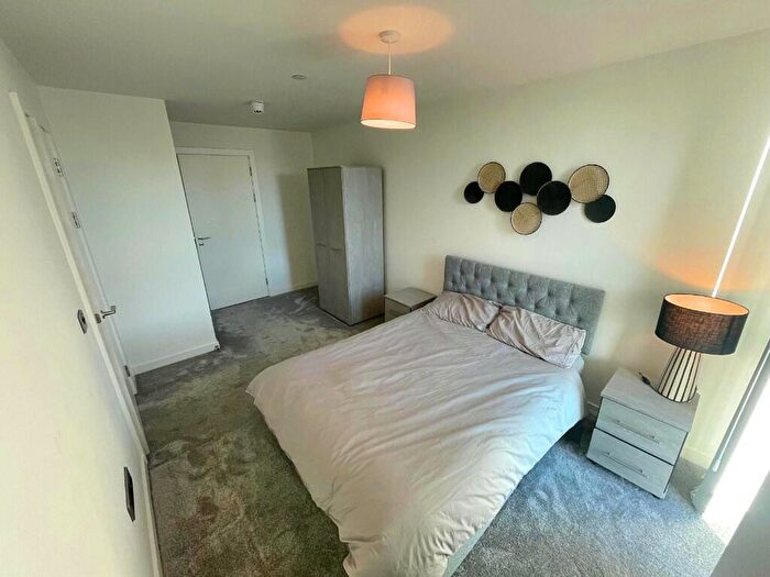 2 Bedroom Apartment To Rent In Store Street, Manchester, Greater Manchester, M1