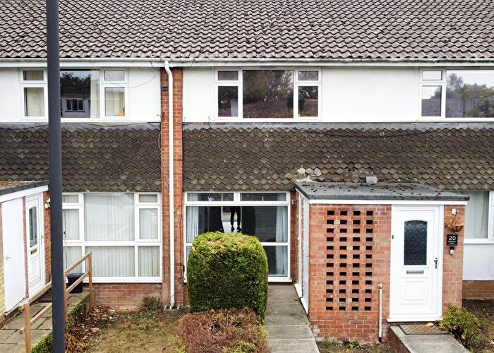 2 Bedroom Maisonette To Rent In Ray Park Avenue, Maidenhead, Berkshire, SL6