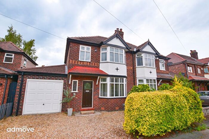 3 Bedroom Semi-Detached House To Rent In Glebe Avenue, Grappenhall, WA4