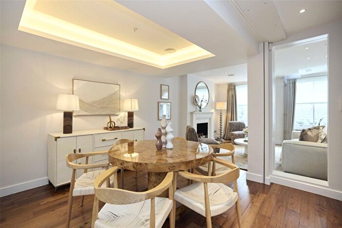 4 Bedroom Flat To Rent In Ansdell Terrace, London, W8