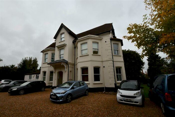 1 Bedroom Apartment To Rent In Bedroom Apartment St Floor In Guildford, GU2