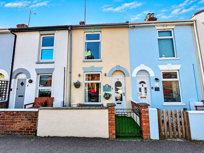 2 Bedroom Terraced House For Sale In Pavilion Road, Gorleston, Great Yarmouth, NR31