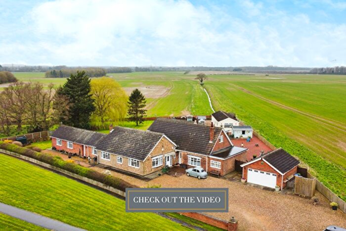 4 Bedroom Bungalow For Sale In Routh, Beverley, East Riding Of Yorkshire, HU17