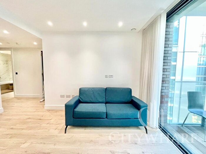 1 Bedroom Apartment To Rent In Neroli House, Piazza Walk, London, E1