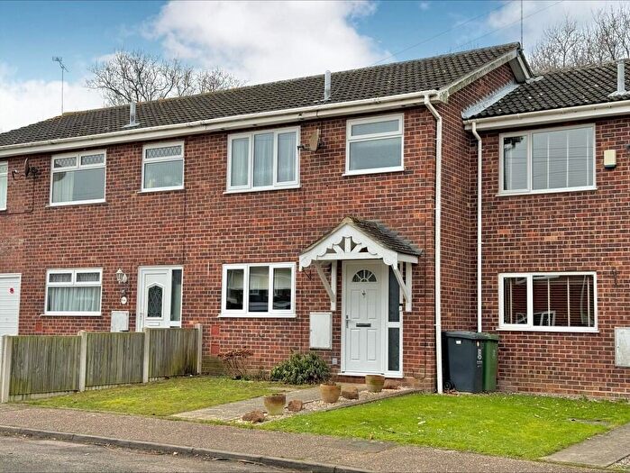 3 Bedroom Terraced House For Sale In Spruce Avenue, Ormesby, NR29