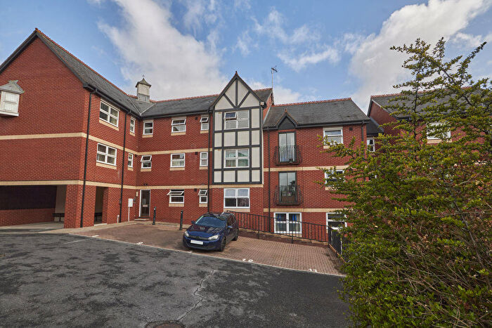 1 Bedroom Flat For Sale In Melbourne Street, Exeter, EX2