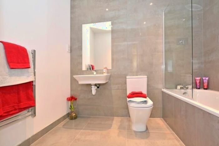 2 Bedroom Flat To Rent In Bradley Court, Knoll Road, Camberley, GU15