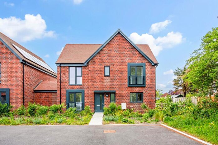 2 Bedroom Detached House To Rent In Ashling Close, West Ashling, PO18
