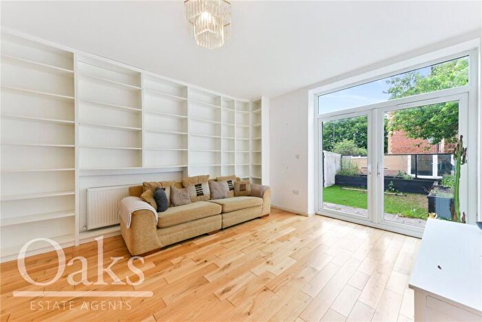 3 Bedroom Apartment To Rent In Meopham Road, Mitcham, CR4