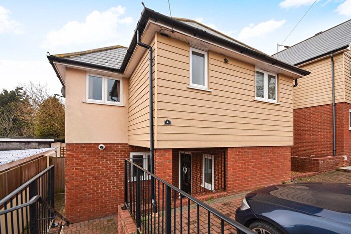 3 Bedroom Semi Detached House For Sale In Rugby Road, Dover, CT17