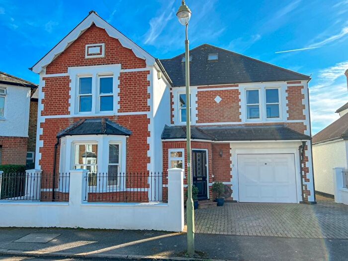 5 Bedroom Detached House For Sale In Summer Gardens, East Molesey, KT8