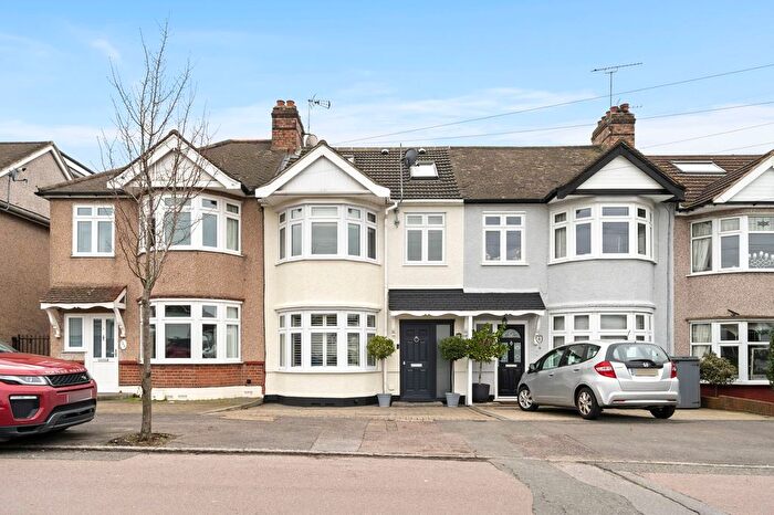 4 Bedroom Terraced House For Sale In Bush Road, Buckhurst Hill, IG9