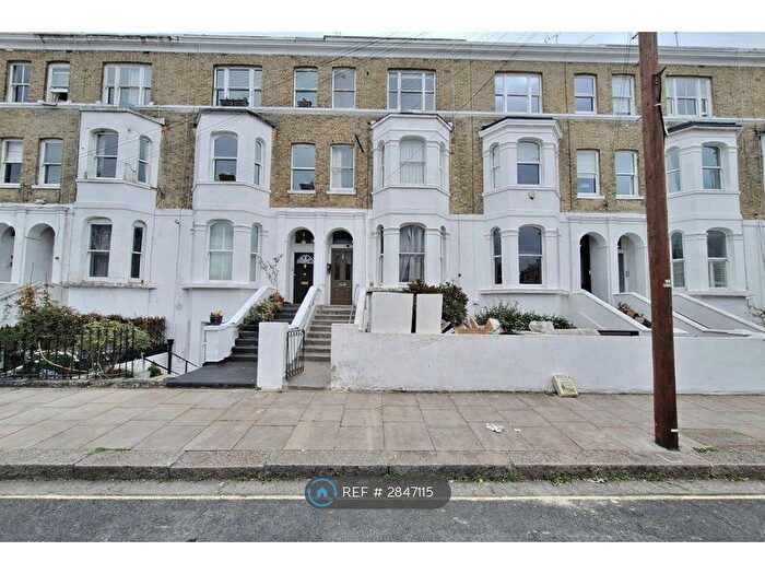 1 Bedroom Flat To Rent In Westcroft Square, London, W6