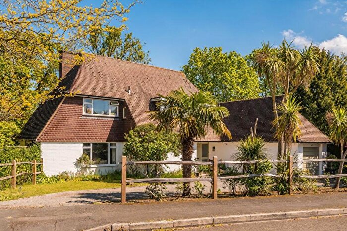 4 Bedroom Detached House For Sale In The Paddocks, Weybridge, KT13