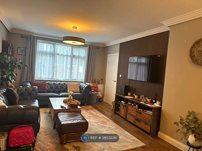 5 Bedroom Detached House To Rent In Kempston, Kempston Bedford, MK42