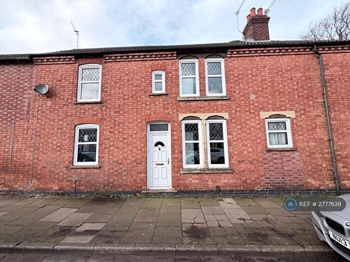 2 Bedroom Semi Detached House To Rent In Cornwall Road, Kettering, NN16