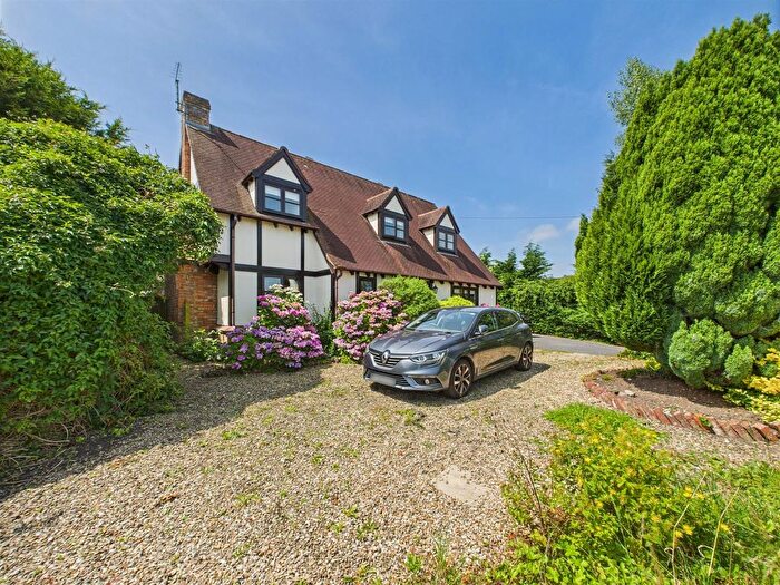 3 Bedroom Detached House For Sale In Ferry Road, Kidwelly, SA17