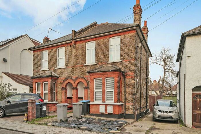 3 Bedroom Maisonette To Rent In Llanover Road, Wembley, HA9