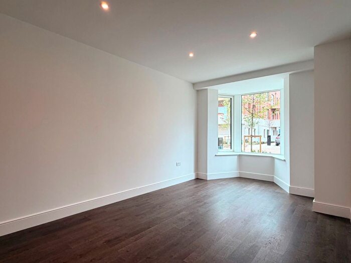4 Bedroom Terraced House To Rent In Rose Square, Twickenham, TW2