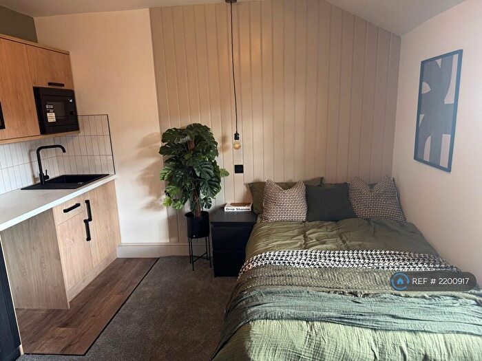 Studio To Rent In Porter Place, Preston, PR1