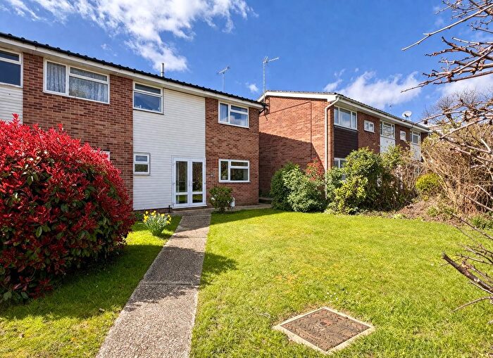 3 Bedroom End Of Terrace House For Sale In Rushleydale, Springfield, Chelmsford, CM1