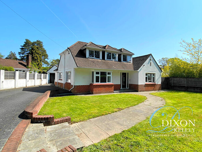 4 Bedroom Chalet For Sale In Oakland Walk, West Parley, Ferndown, Dorset, BH22