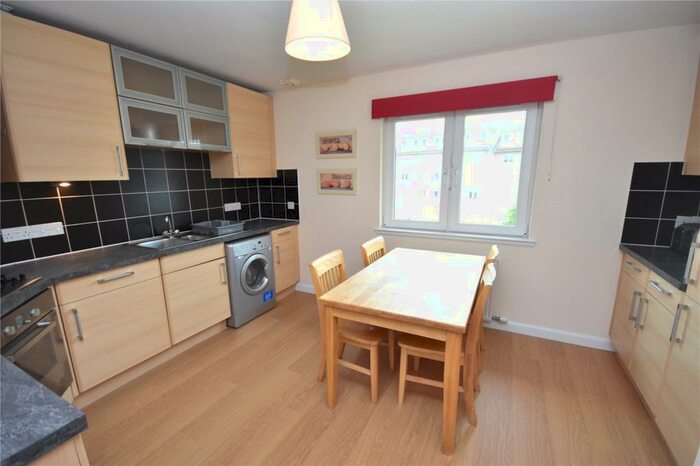 4 Bedroom Flat To Rent In Links Road, City Centre, Aberdeen, AB24