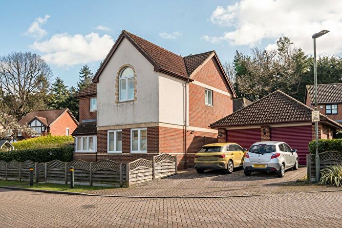 4 Bedroom Detached House For Sale In Randolph Road, Bromley, BR2