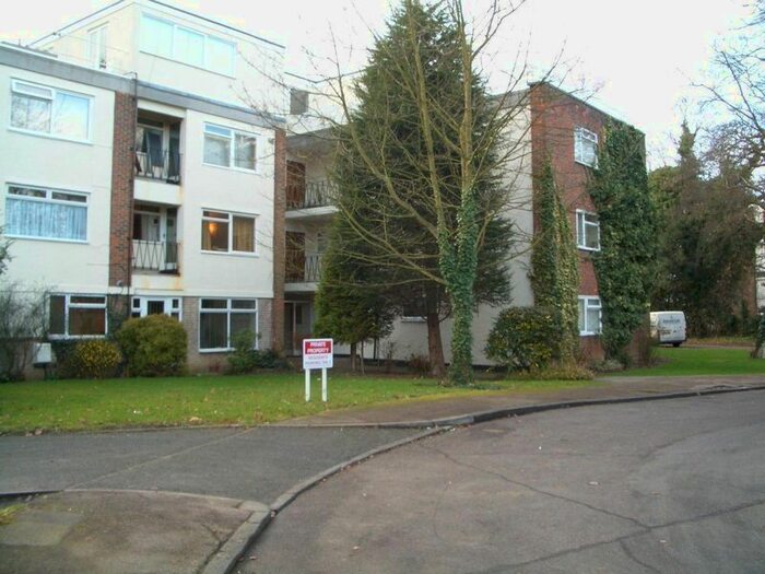 1 Bedroom Flat To Rent In Dunraven Drive, Enfield, Middlesex EN2
