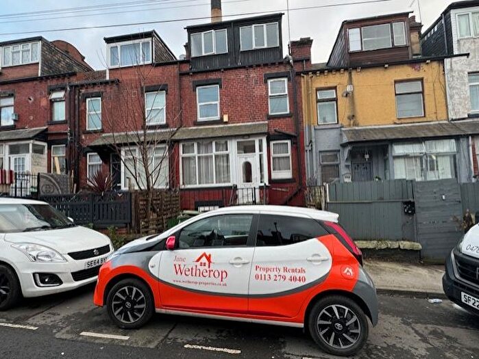 2 Bedroom Terraced House To Rent In Bexley Grove, Harehills, Leeds, LS8