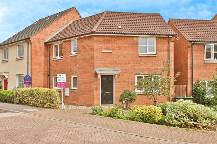 3 Bedroom End Of Terrace House For Sale In Jentique Close, Dereham, NR19