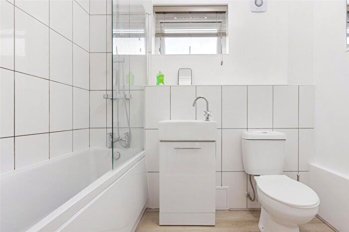 1 Bedroom Maisonette To Rent In Hancock Road, London, SE19