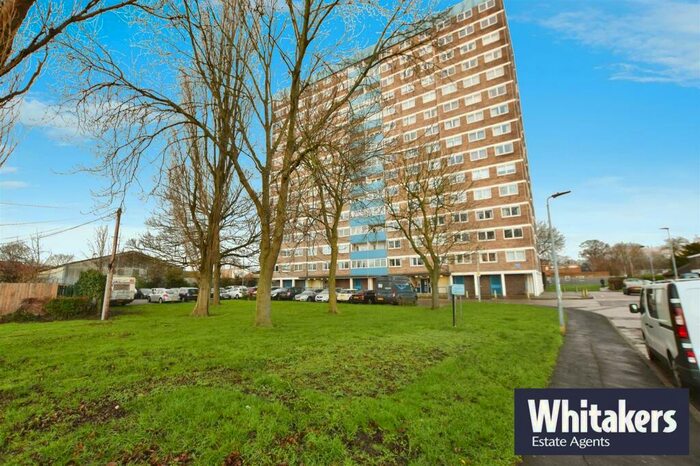 2 Bedroom Flat To Rent In Lindsey Place, Hull, HU4