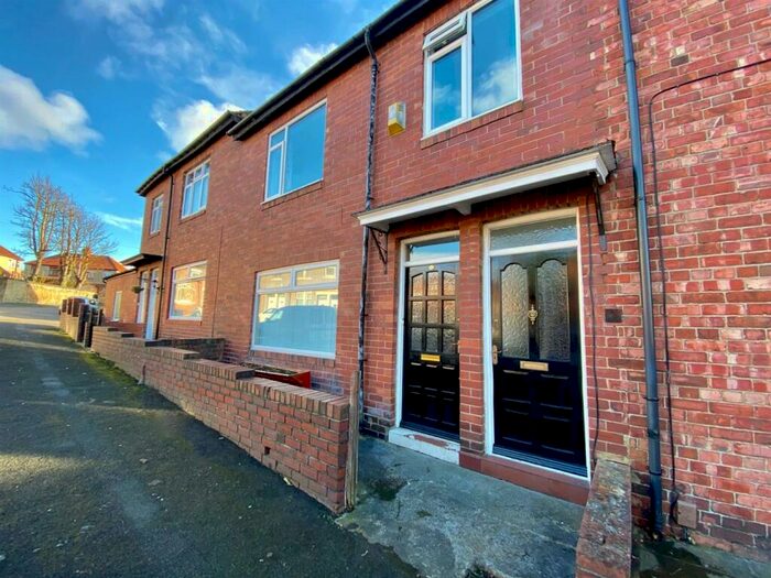 3 Bedroom Apartment To Rent In Wesley Street, Low Fell, Gateshead, NE9