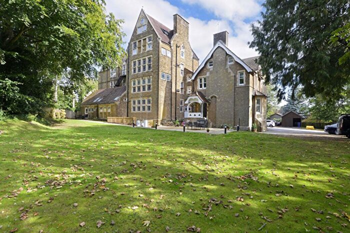 2 Bedroom Apartment For Sale In Filmer Grove, Godalming, Surrey, GU7