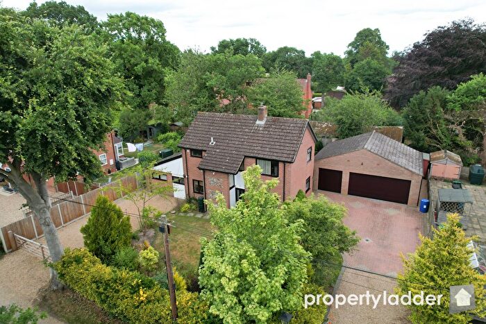 4 Bedroom Detached House For Sale In Waterloo Road, Hainford, Norwich, NR10