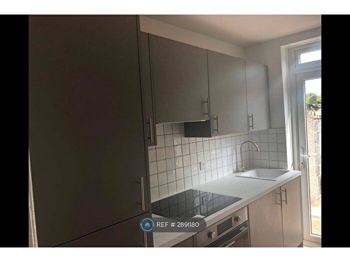 4 Bedroom Terraced House To Rent In Grove Road, Mitcham, CR4